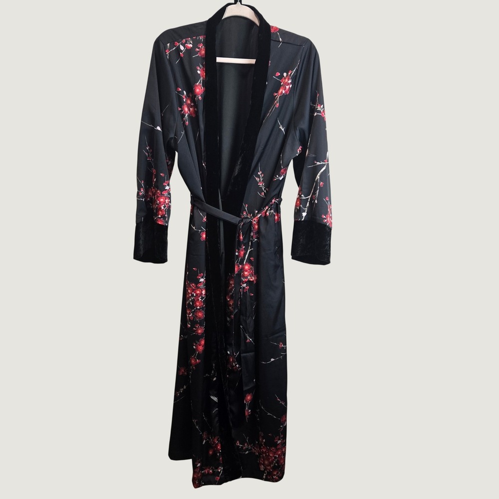 Kim + Ono Womens XL Black Satin Cherry Blossom Crane Print Velvet Trim Robe